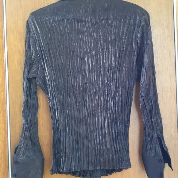 Blouse. - Picture 2 of 2